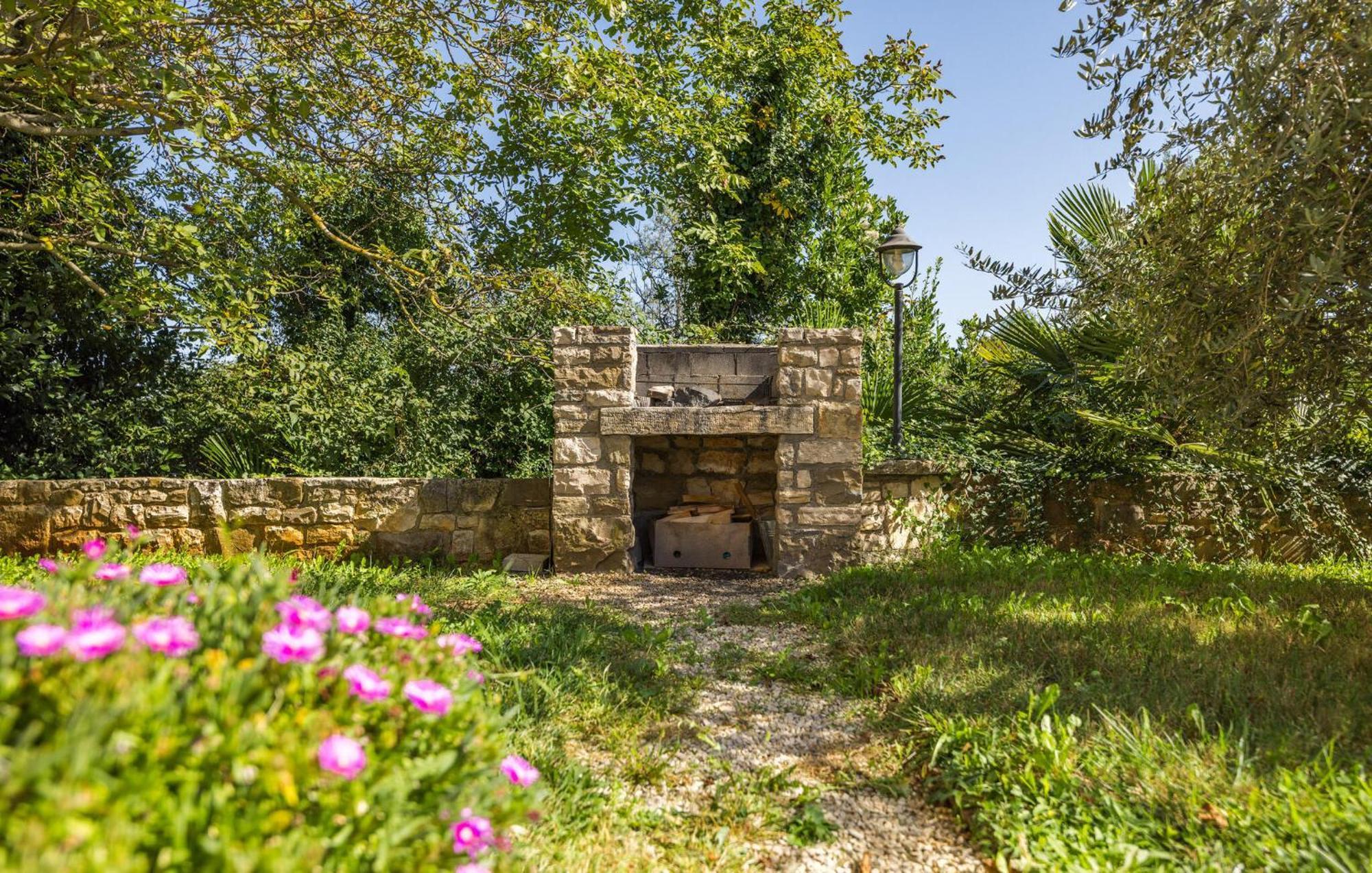 Villa Nolissima Motovun Bagian luar foto